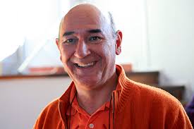 Danilo Hernández, autor de “Claves del Yoga”, se incorpora como profesor al 2º Curso Formativo del IAYoga
